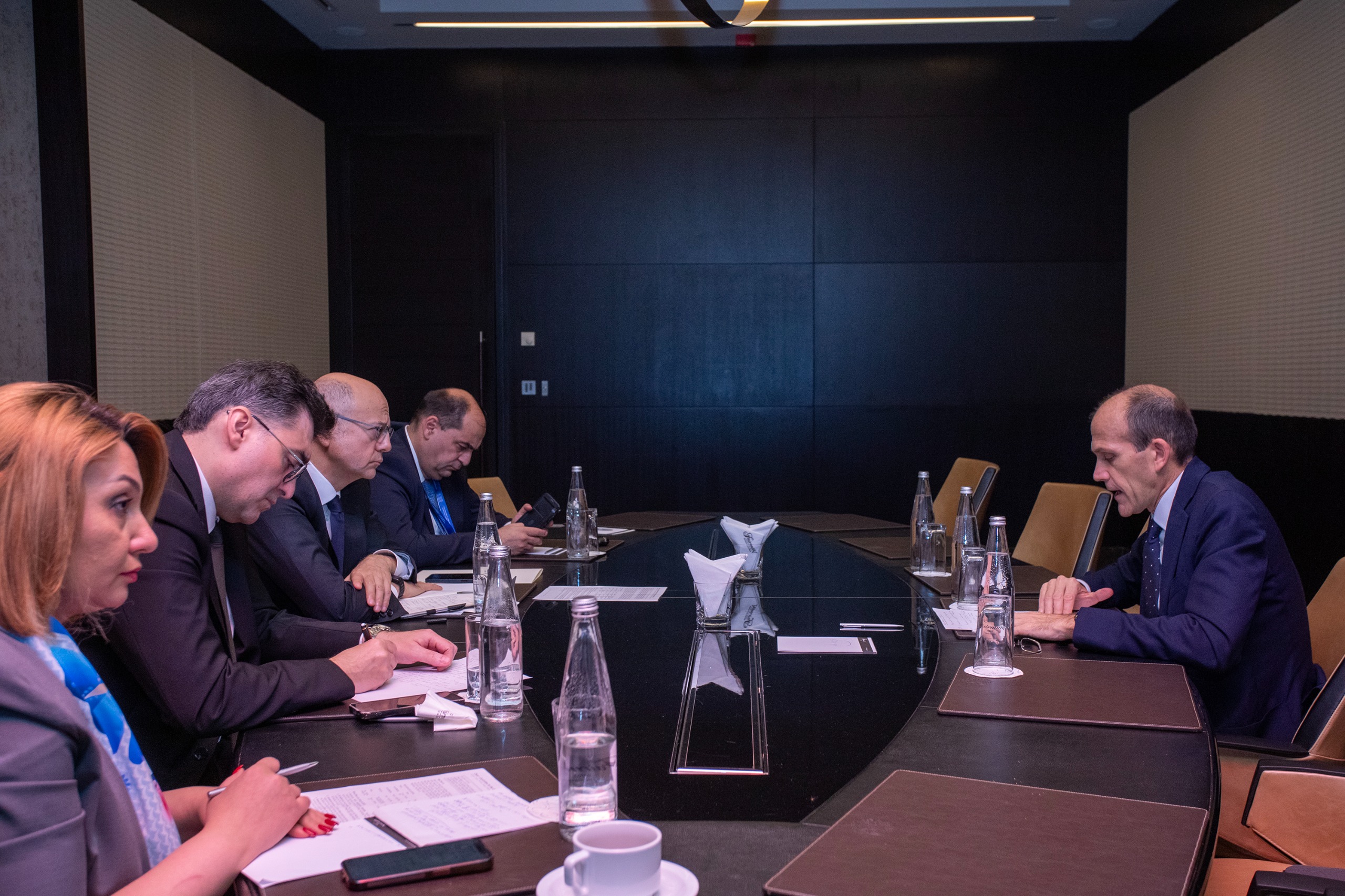 Azerbaijan, Xlinks explore cooperation opportunities on Caspian–Black Sea–Europe Green Energy Corridor Project
