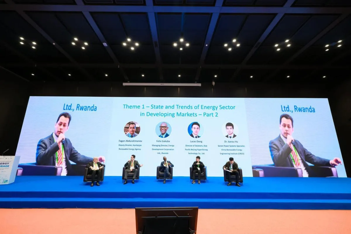 Azerbaijan's renewable energy and energy storage development presented in China