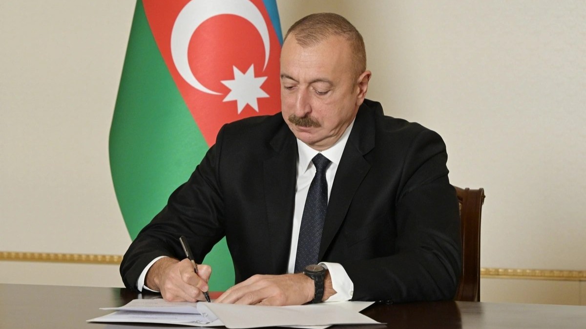 Ilham Aliyev awards group of Azerbaijani energy workers