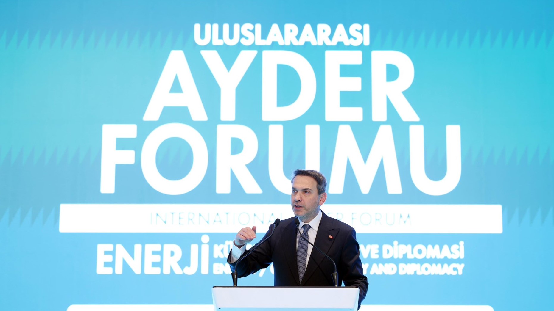 Alparslan Bayraktar: "Türkiyənin ilk atom elektrik stansiyası ölkənin ümumi enerji istehsalının 10 faizini təmin edəcək"