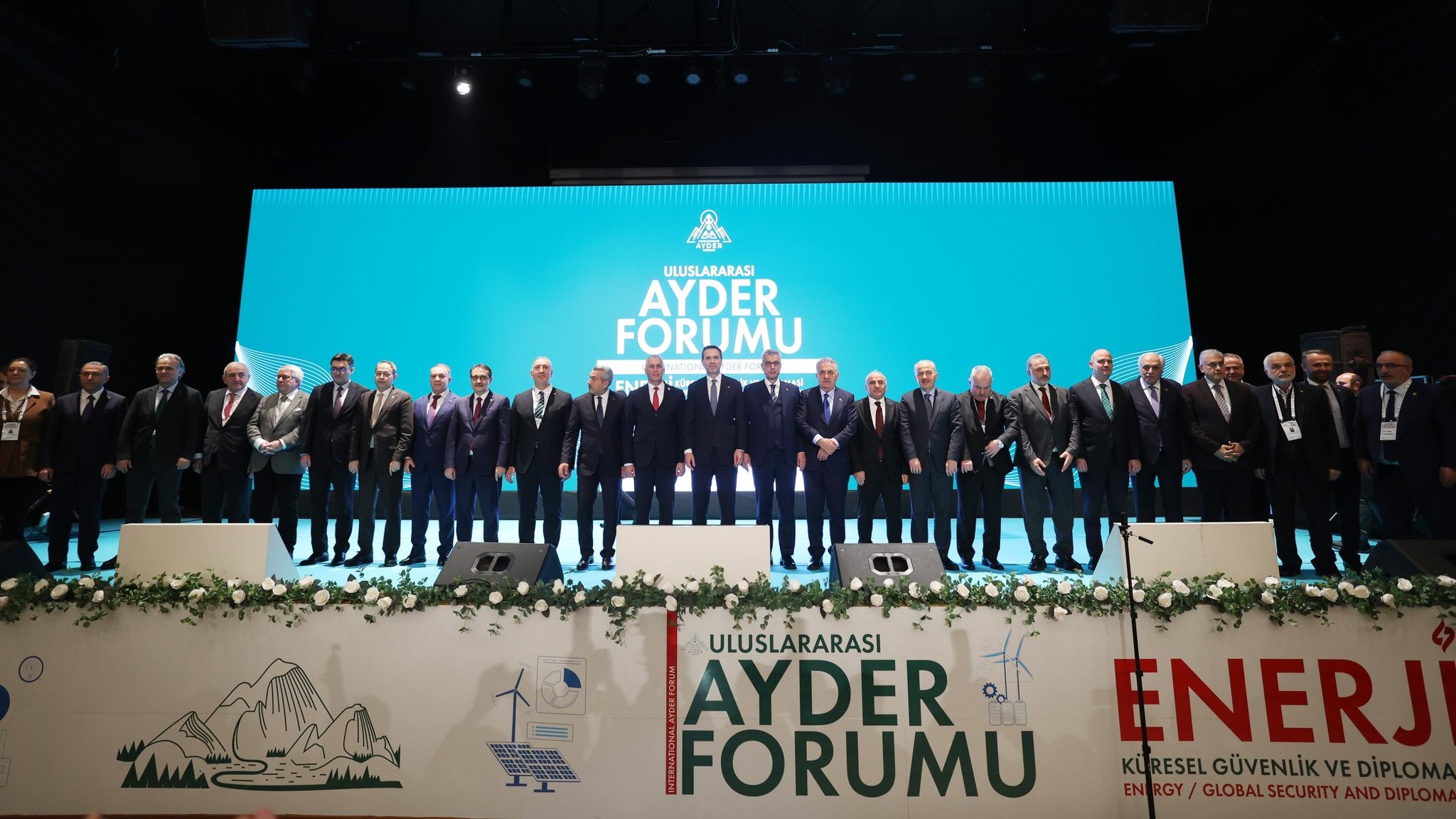 Orxan Zeynalov Beynəlxalq Ayder Forumunda iştirak edib (VİDEO)