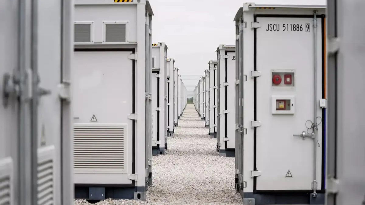 India awarded 7.6 GW of battery storage via tenders in H1 2025, Rystad Energy says